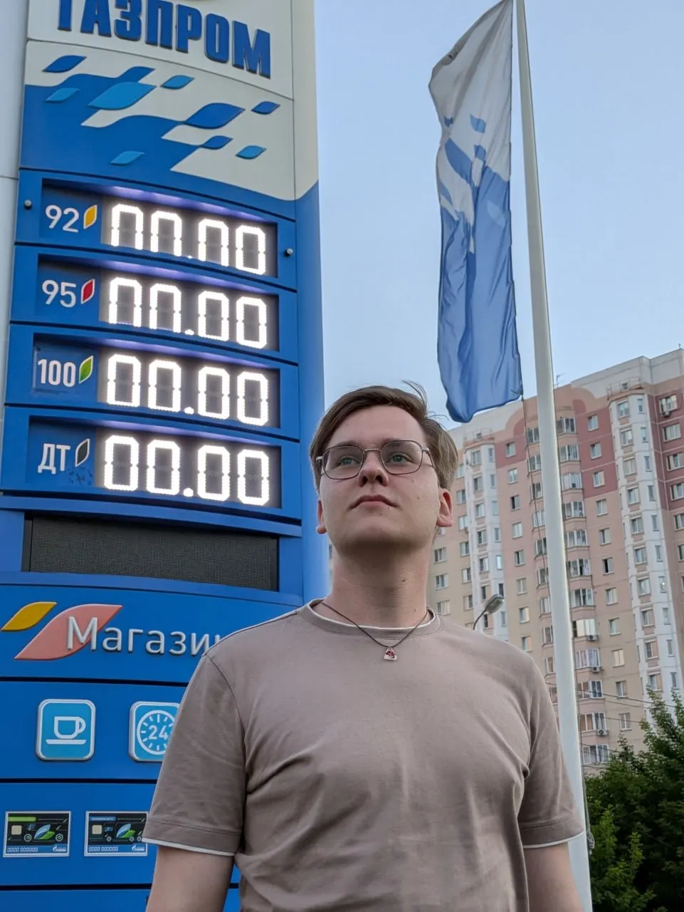Кандидат в Госдуму сообщил о запрете эфира агитационных материалов и задержке разрешений от избиркома; аналогичные случаи зафиксированы в других регионах.