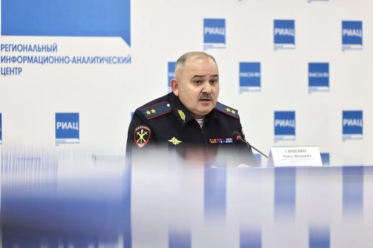 За год выявили более 600 сбытчиков, в основном синтетики; власти намерены усилить патрулирование и сократить сроки реагирования на обращения граждан.