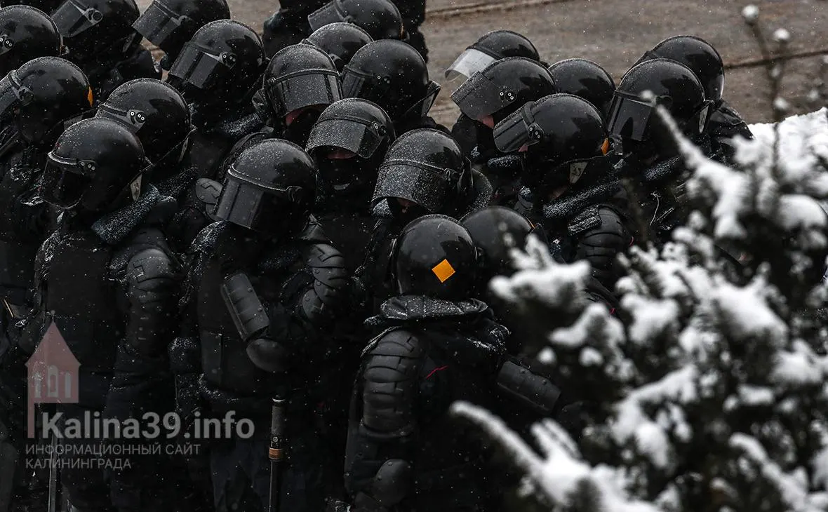 Бюджет региона на доплаты сотрудникам силовых структур увеличился до 229 млн рублей: выплаты растут до 10 тысяч рублей в месяц, а отдельным сотрудникам — до 15 тысяч.