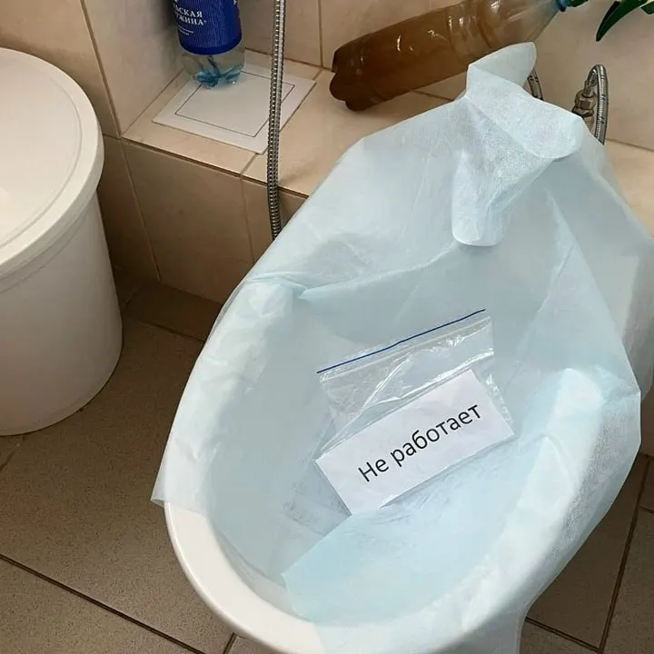 Жилищно-коммунальная служба вводит ограничения на водоснабжение должников: часть жильцов погасила долги, часть заключила договоры о реструктуризации, часть уведомлена о грядущих мерах.