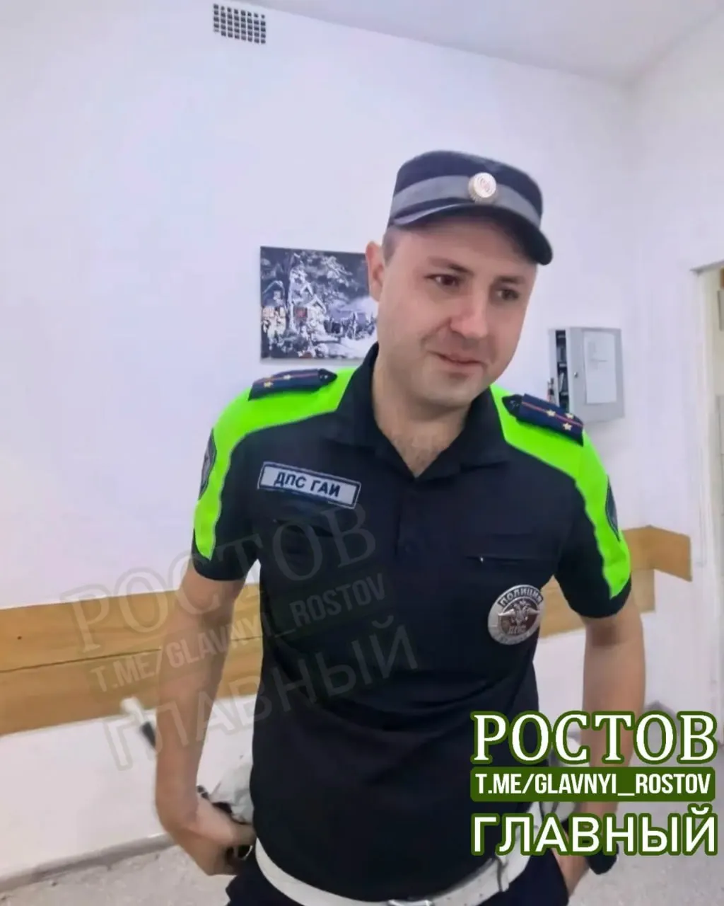 Пользователь Ростовской области выразил благодарность сотрудникам ГИБДД за оперативное сопровождение близкого человека к больнице после резкого ухудшения самочувствия.
