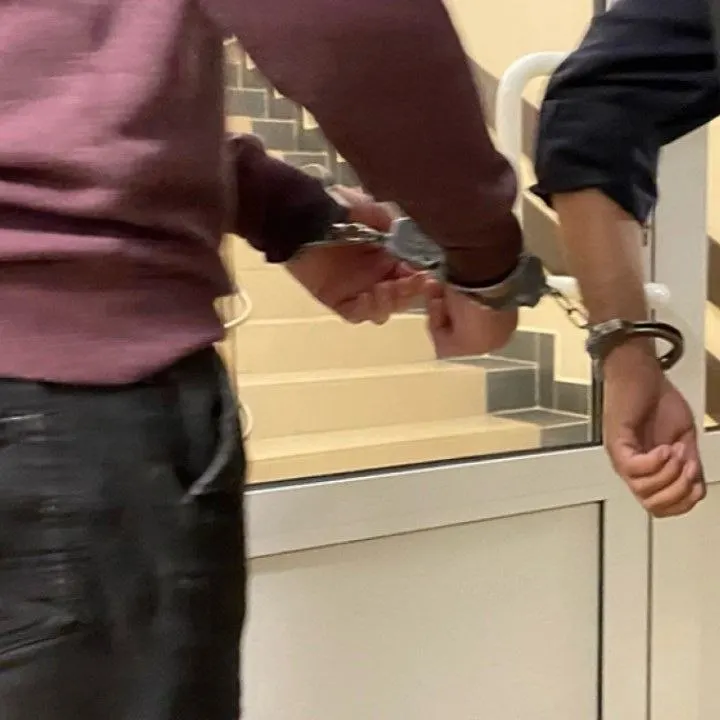Суд вынес наказание за разврат в отношении несовершеннолетней: 17 лет строгого режима, а после выхода на свободу — дополнительные ограничения на два года.