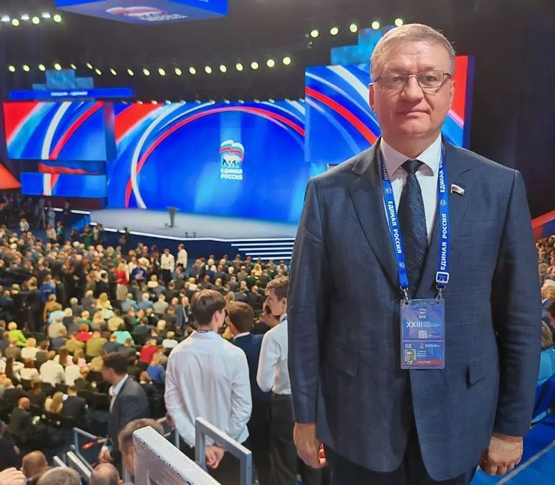 Сделка около 24,7 млн рублей подтверждена документами, опубликованными в избиркоме.