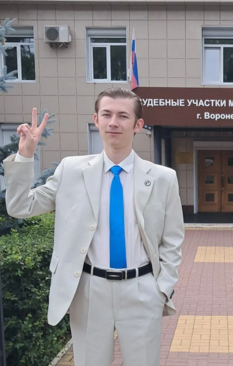 Организация марксистов из Воронежа объявила о самороспуске на фоне задержаний и обысков, а лидер и участники столкнулись с давлением со стороны государства.