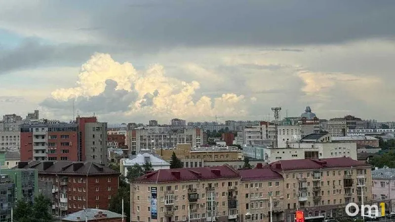 Коротко объясняем, какие меры нужно принимать при сигнале о беспилотных летательных аппаратах и при воздушной/ракетной опасности, а также что означают «Авиационная опасность» и план «Ковёр».