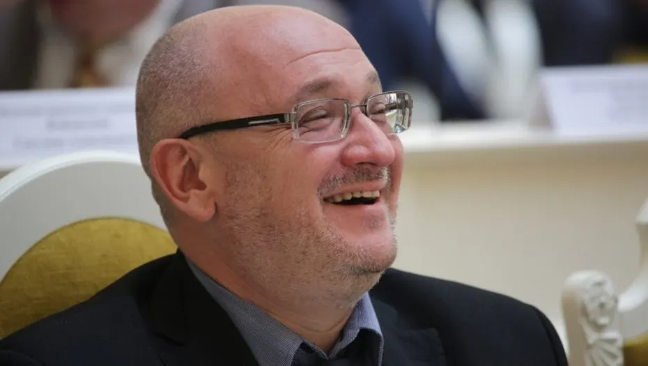 Бывший депутат Санкт-Петербурга получил штрафы по трём эпизодам дела об иностранном агенте; общая сумма — 90 тысяч рублей.