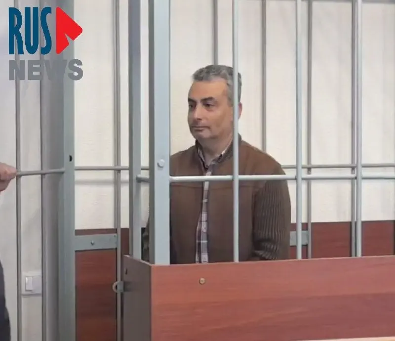 Зампред партии рассказал о нарушении права на защиту в ходе разбирательства, а также об обвинениях по делу о распространении «фейков» и дискредитации ВС РФ.