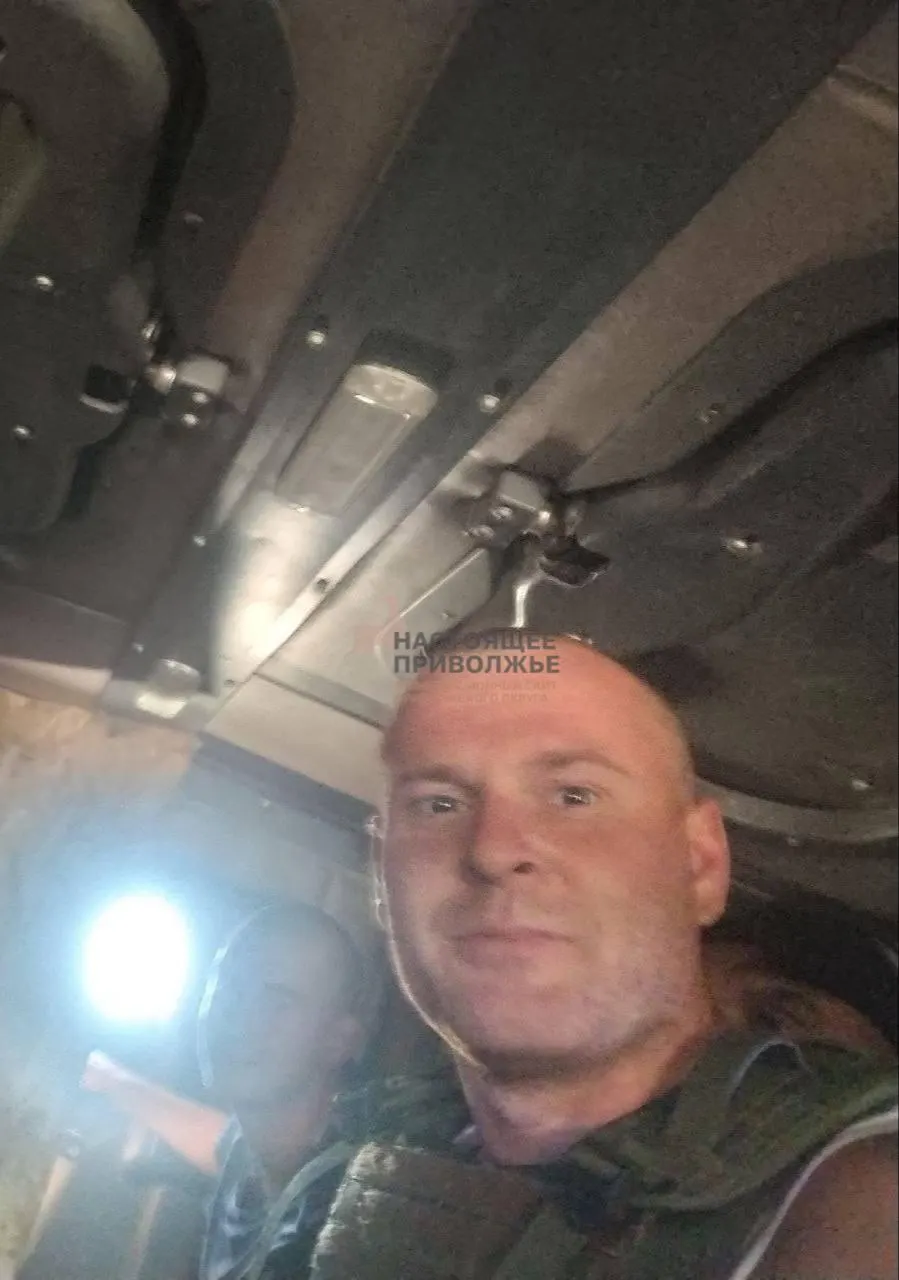 По данным матери, сына силой отправили на войну: его задержали в магазине без документов, избили и принудительно подписали контракт.
