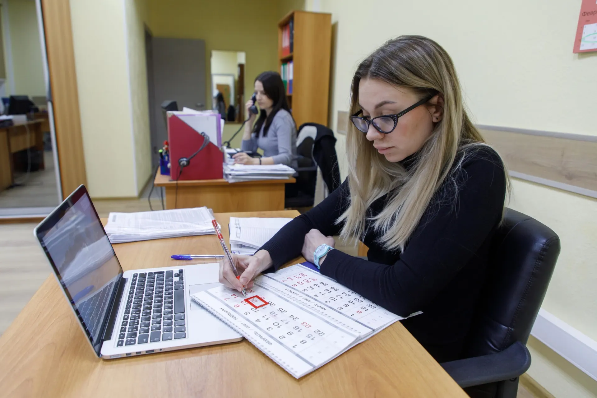 В ближайшие годы продолжительность новогодних каникул будет сокращаться; эксперты объясняют причины изменений.