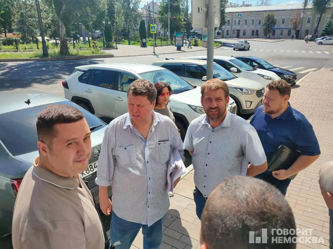 Суд принял решение по формальным основаниям, указав нарушения авторских прав и использования материалов без лицензии.