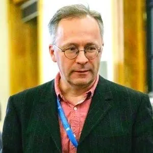 По версии следствия, Игорь Зайцев переводил донаты на счета запрещённой организации; сумма составила 3,5 тысячи рублей. В квартире фигуранта прошёл обыск.