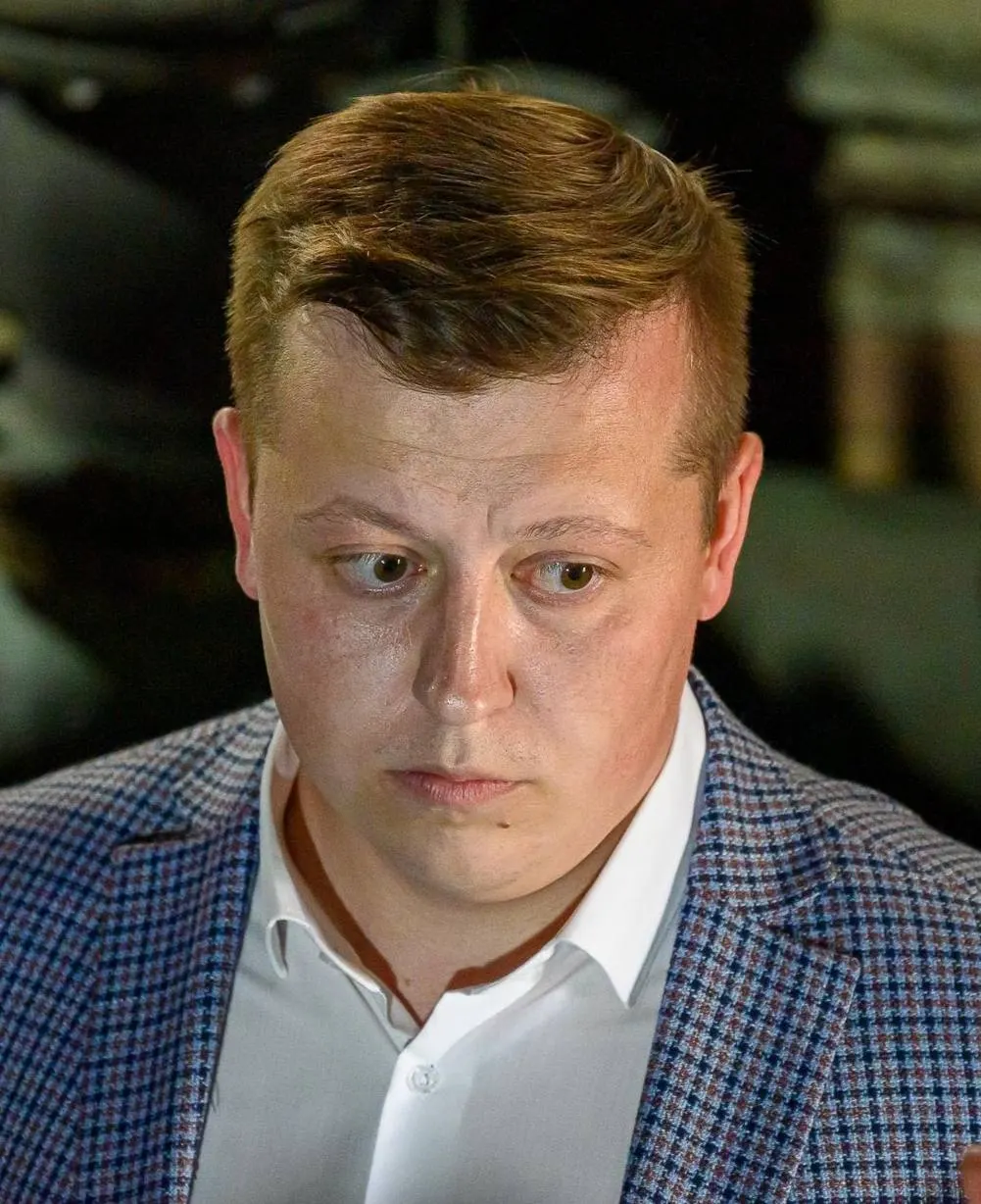 Следственные органы требуют повторного суда над бывшим министром ЖКХ; обвинение заявляет о злоупотреблениях и хищении средств бюджета региона.