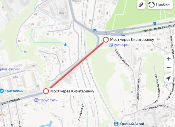 Разборка старого моста, строительство временного путепровода и три варианта нового проекта с бюджетом 63,1 млн рублей. Готовый проект планируют представить к ноябрю 2027 года.