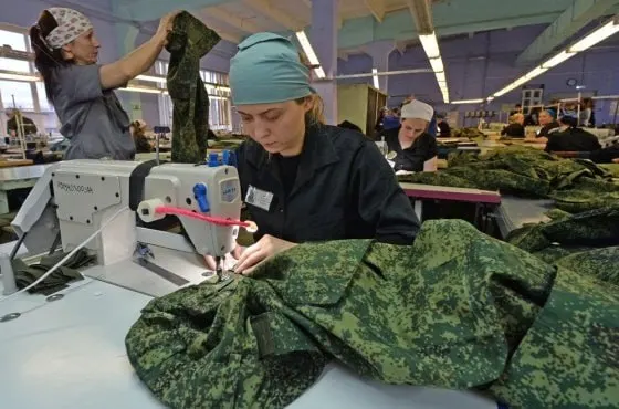 Долг по алиментам превысил 1,1 млн рублей; суд вынес наказание в виде принудительных работ на шесть месяцев с удержанием части заработка.