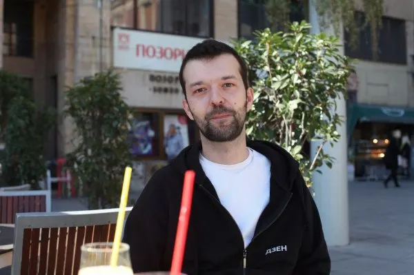 Медиаменеджер и IT‑предприниматель Йован Савович скончался в возрасте около 42–43 лет, оставаясь одной из ключевых фигур раннего Рунета.