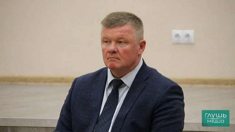 Судебное слушание по делу о ДТП, в котором фигурирует заместитель губернатора, отложено на месяц из-за неявки сотрудников ДПС.