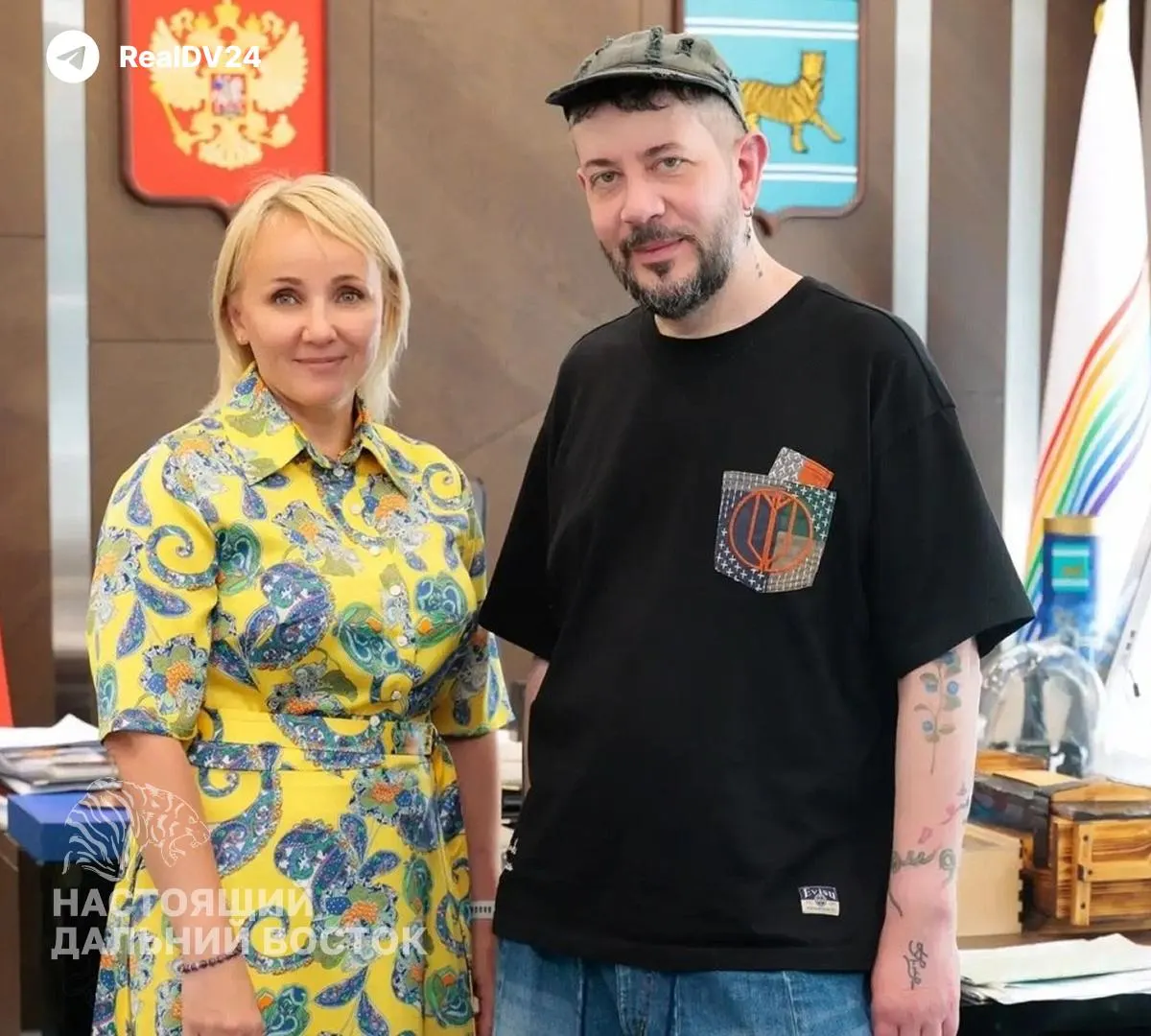 Известный дизайнер прибыл в ЕАО, встретился с губернатором и взялся за продвижение культурного кода региона и развитие туризма.