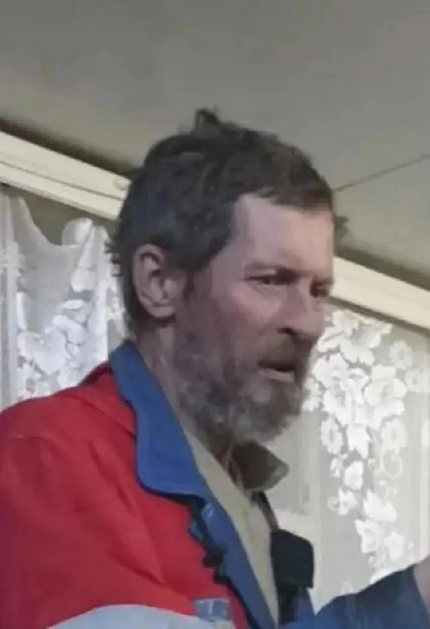 51-летний Дмитрий Шипилов пропал во время выпаса коров; стадо найдено на месте, самого мужчины нигде не обнаружено. Жители хутора Попов сообщают о его исчезновении.
