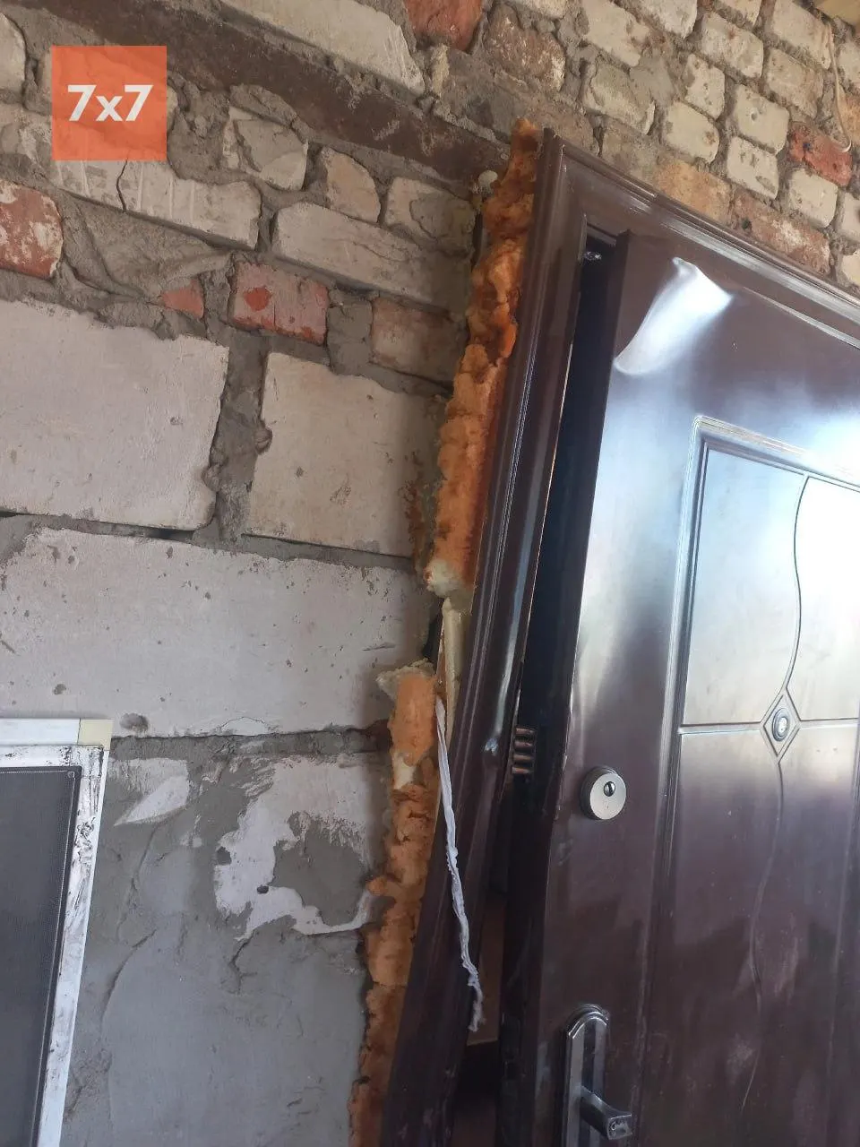 Силовики вошли в дом гражданина Украины в Башмаково; семья заявляет о насилии при задержании и возбуждении дел.
