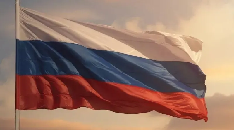 Глава города подчеркнул символику триколора как знак единства и пожелал бийчанам крепкого здоровья, благополучия и уверенности в будущем.