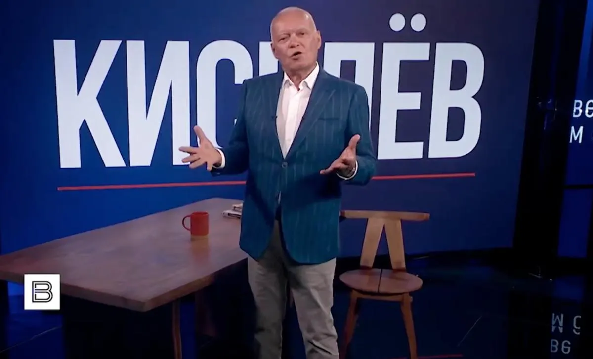 Главная итоговая передача сменит ведущего; в эфир выйдет новая авторская программа с личным взглядом на события в стране и мире, формат останется с обновлениями.