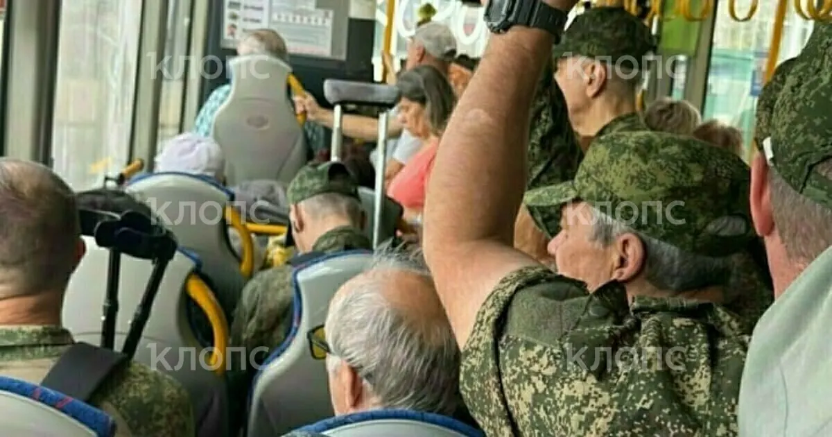 Жители региона жалуются на нехватку общественного транспорта в пригородах и предлагают продлить маршруты до центра области.