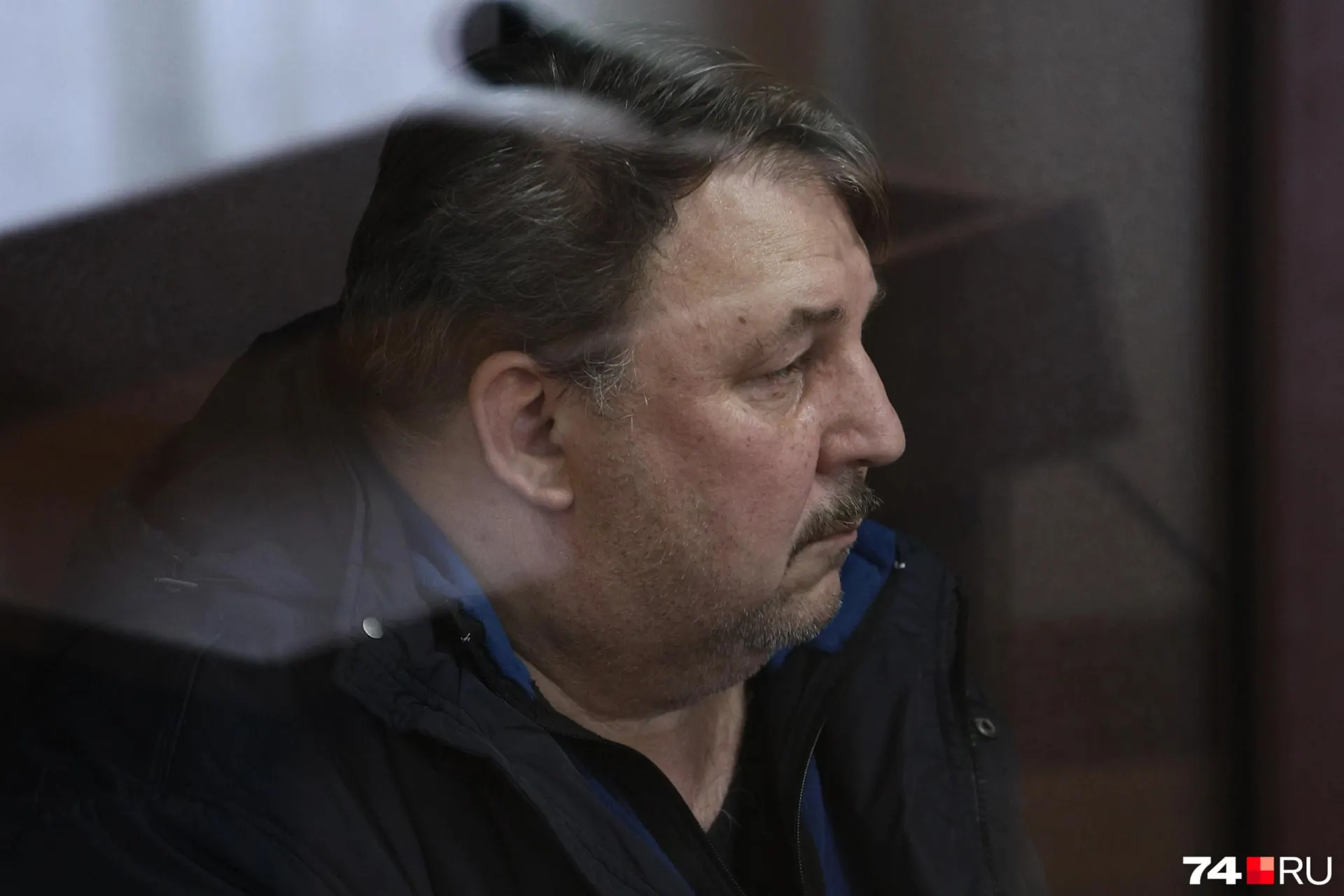 58-летний экс-сотрудник тройцкого филиала аграрного университета получил 9 лет колонии, штраф 3,1 млн рублей и запрет на административно-хозяйственную деятельность в сфере образования.