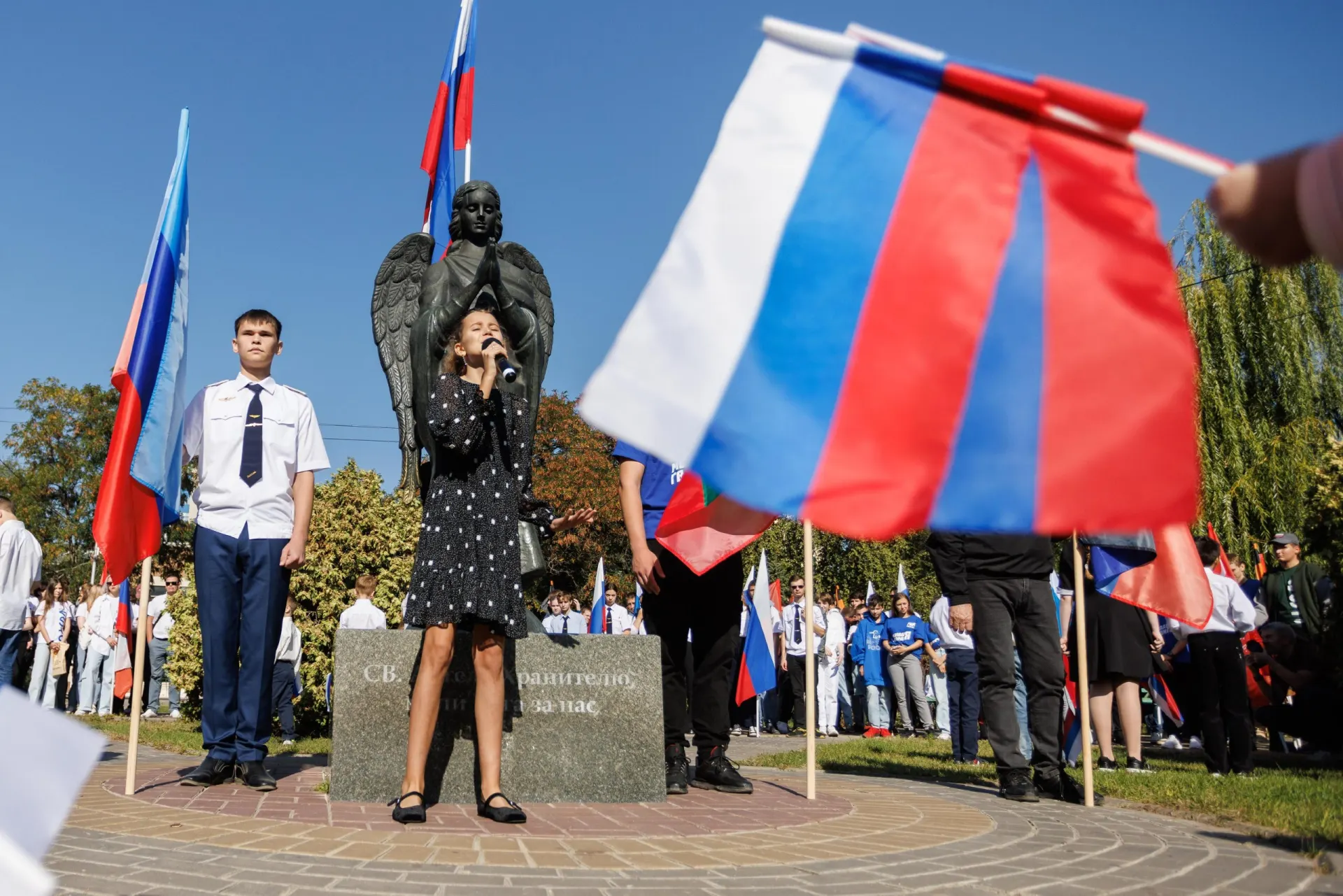 Губернатор поздравил жителей новых регионов с Днем воссоединения, подчеркнув единство и доверие к руководству.