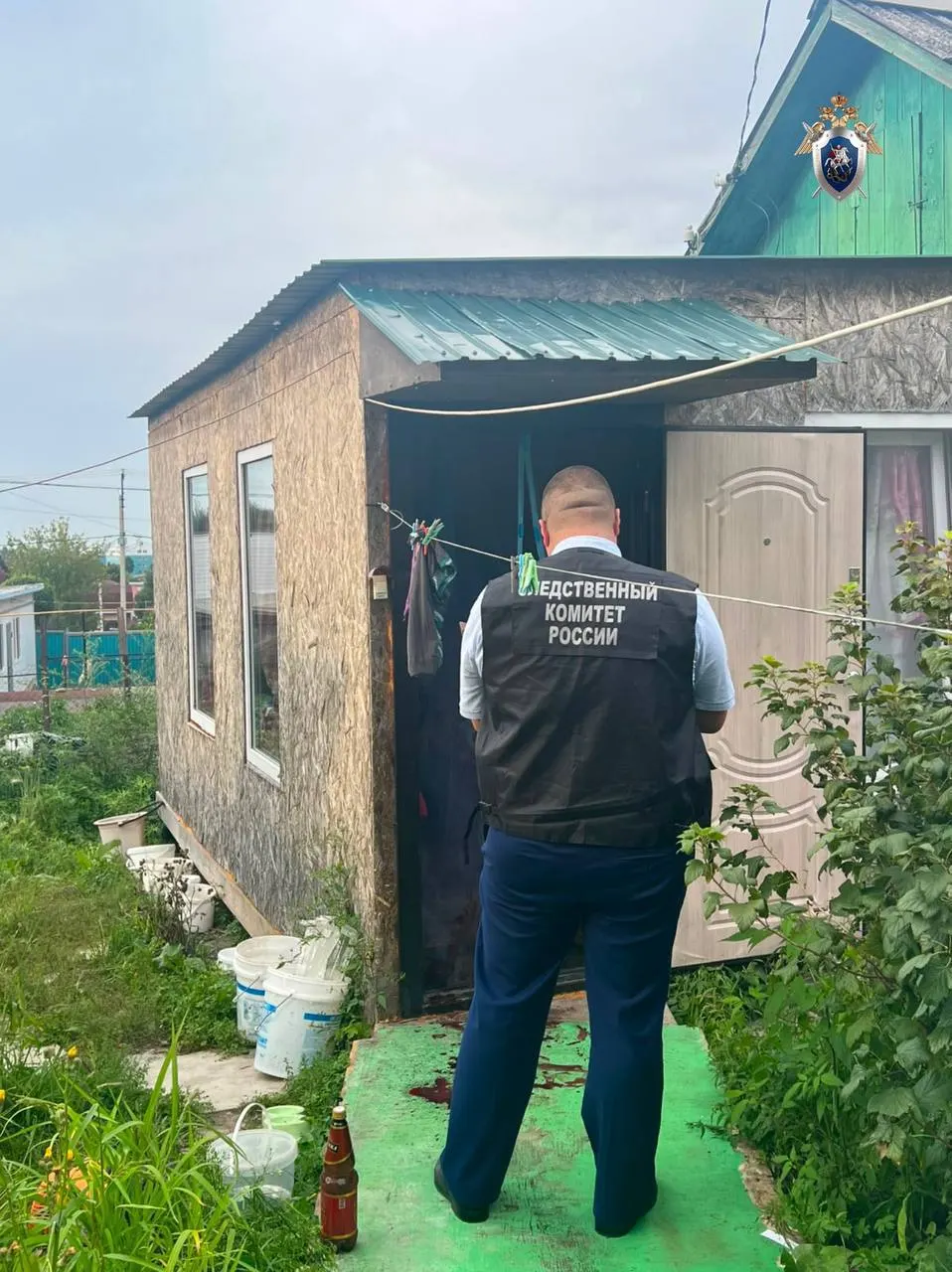 Следствие устанавливает обстоятельства дела: в семье были напряжённые отношения, расследование взято на контроль прокуратурой.