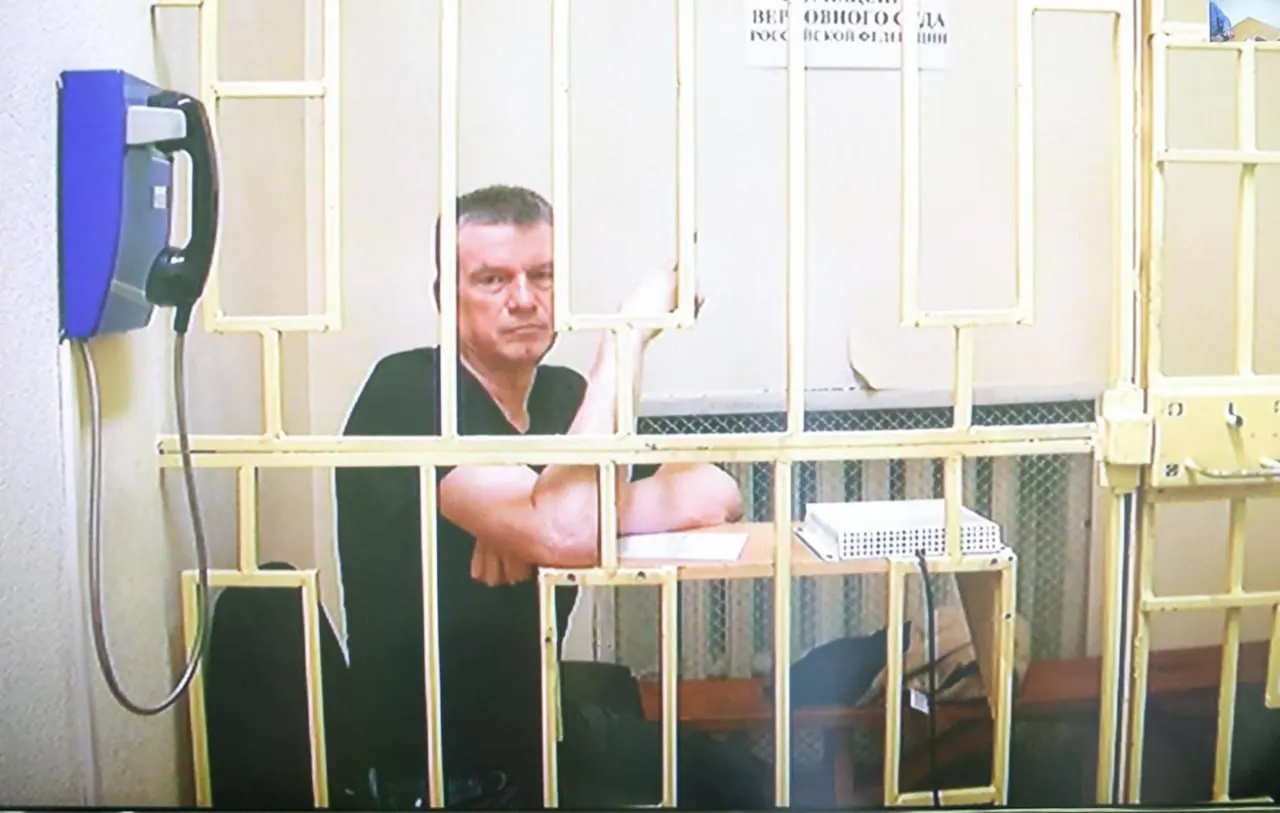 Генерал-лейтенант Юрий Кузнецов осуждён за взятку; суд вынес наказание в виде 12 лет колонии строгого режима, прокуратура запрашивала 14,5 лет.