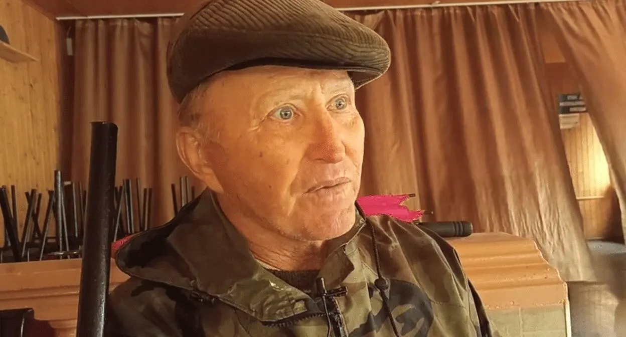 Краснодарский краевой суд аннулировал регистрацию 75-летнего кандидата; спор между участниками кампании разгорелся вокруг листовки и обвинений в дискредитации армии.
