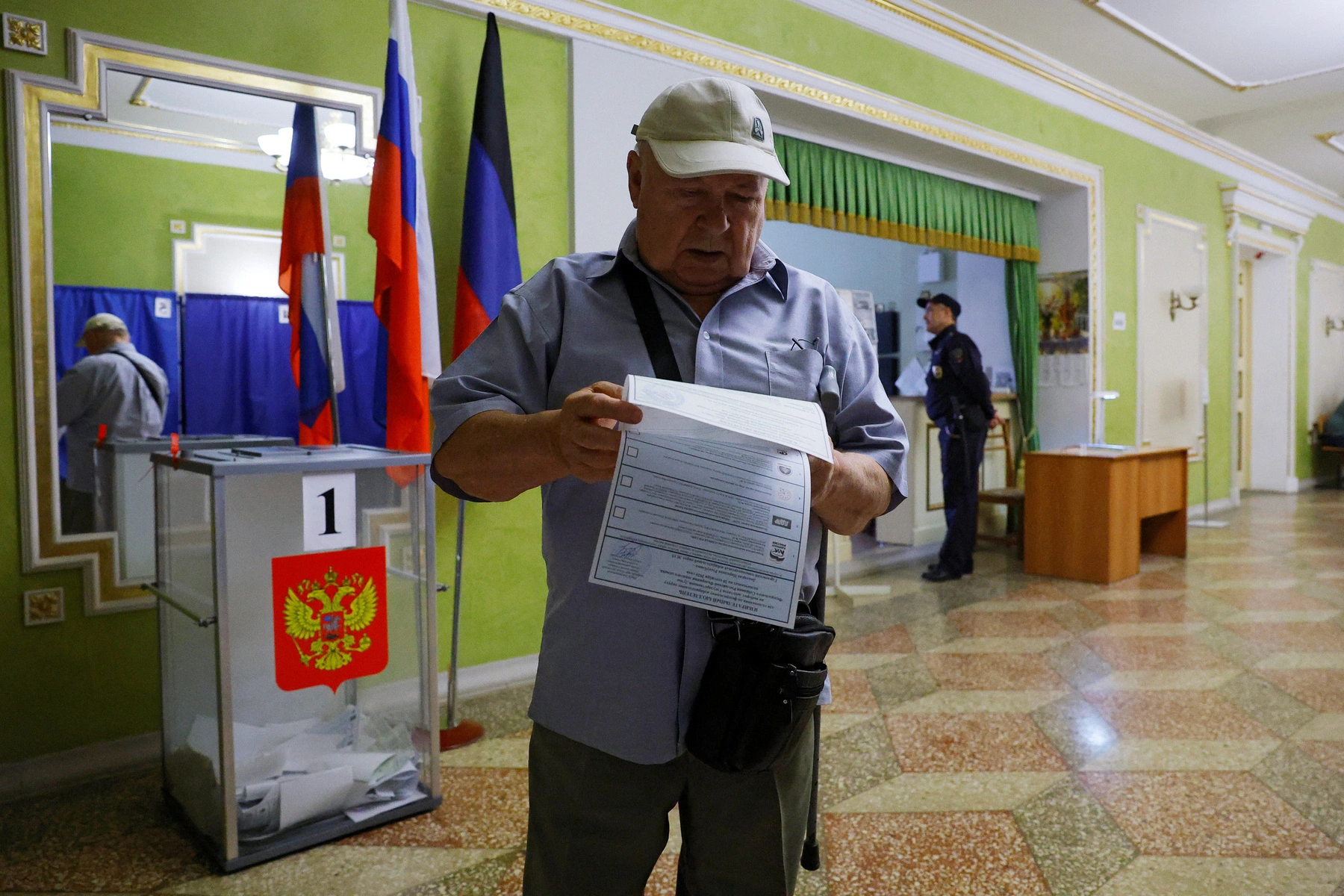Голосование в оккупированных регионах и приграничных округах: цифры явки, применение мобильных пунктов и ограничения.