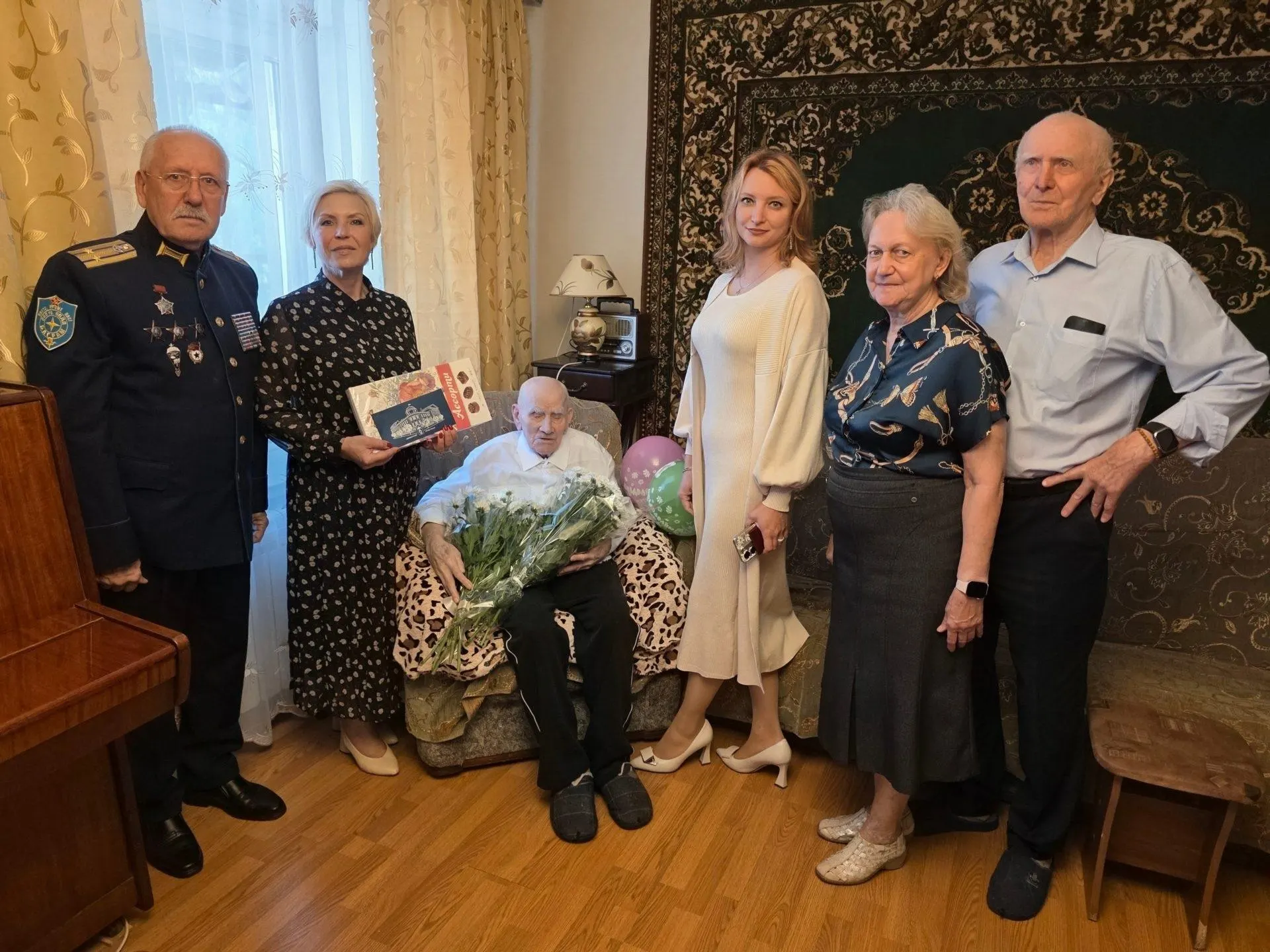Более 40 лет он посвятил речному флоту и стал примером преданности делу.