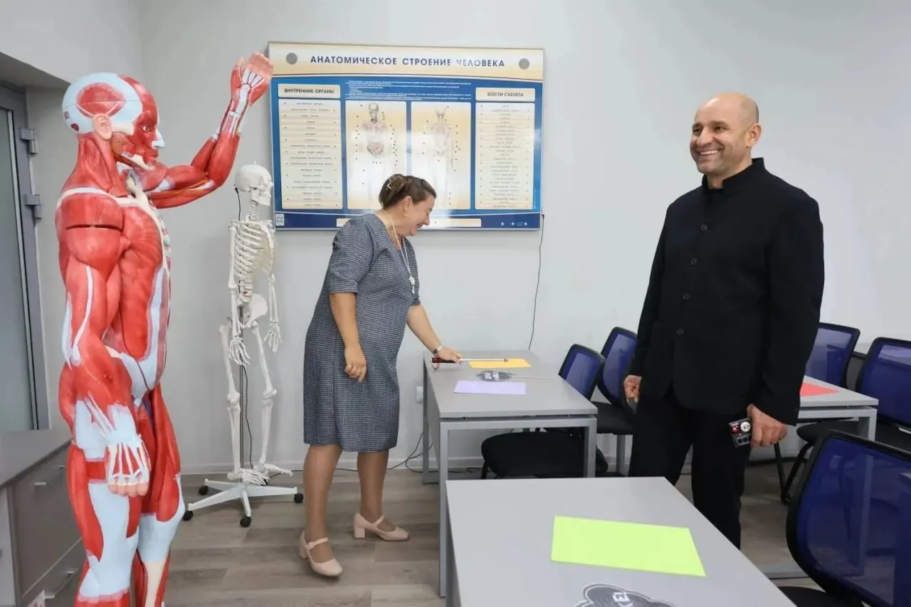 Полпред поздравил студентов педагогического колледжа после&nbsp;завершения ремонта корпуса