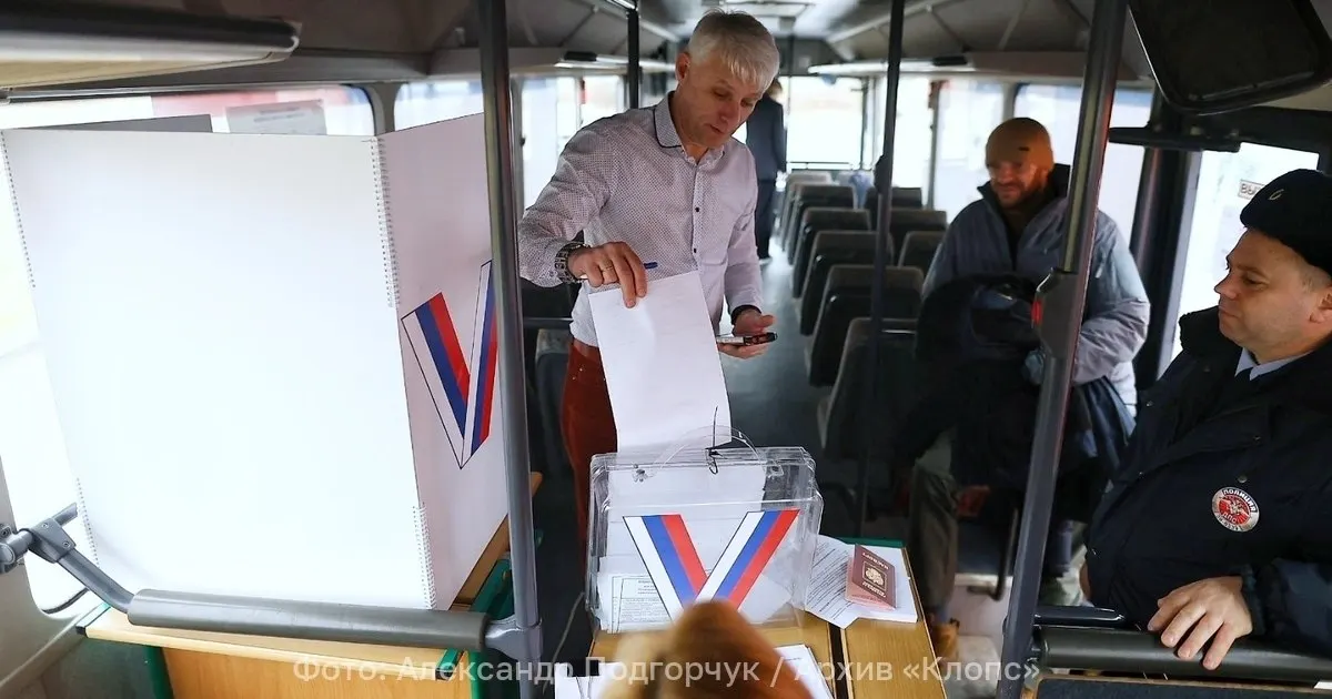 Граждане России, проживающие в Польше, смогут проголосовать на пограничных участках через передвижные избирательные пункты. Передвижные участки откроются у погранпереходов Мамоново-II — Гжехотки и Багратионовск — Безледы с 18 по 20 сентября, с 10:00 до 18:00. Участки также заработают в Псковской и Ленинградской областях.