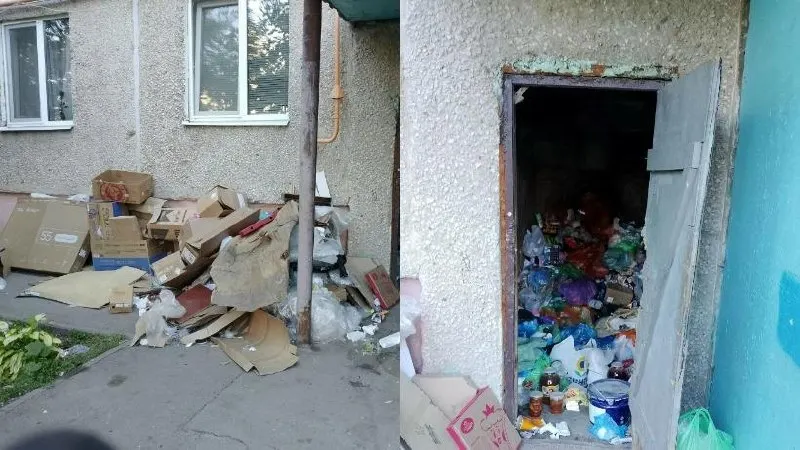 Свалка у подъезда дома №11 на улице Космонавтов: горы бытовых отходов не вывозятся, что вызывает антисанитарию и неприятный запах.