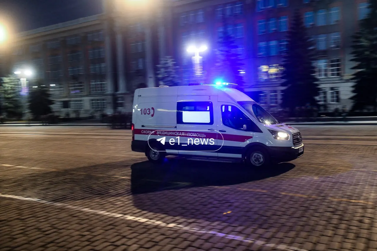 В Екатеринбурге несовершеннолетний ребёнок погиб после вдыхания газа; проводится проверка прокуратуры.