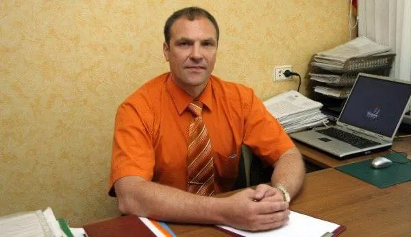 После почти полугода под арестом Виктор Григороров вернулся к адвокатской работе после решения суда об отмене меры пресечения. История сопутствует делу экоактивистки и конфликтам вокруг источников питьевой воды в регионе.