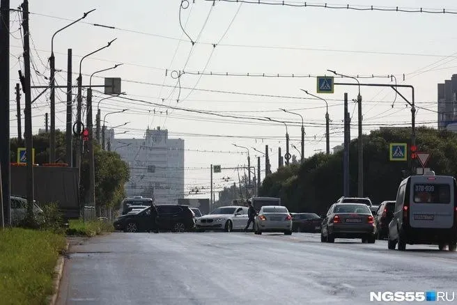 На омских дорогах выявлено 14 водителей в состоянии опьянения и зафиксировано 35 аварий, в которых пострадали 5 человек.