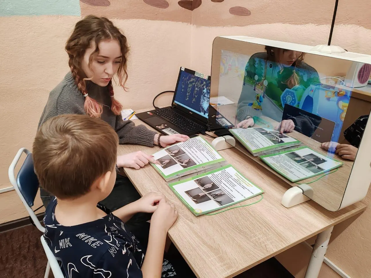 24-летняя специалистка делится опытом старта карьеры, подводными камнями и реальными впечатлениями от коллектива.