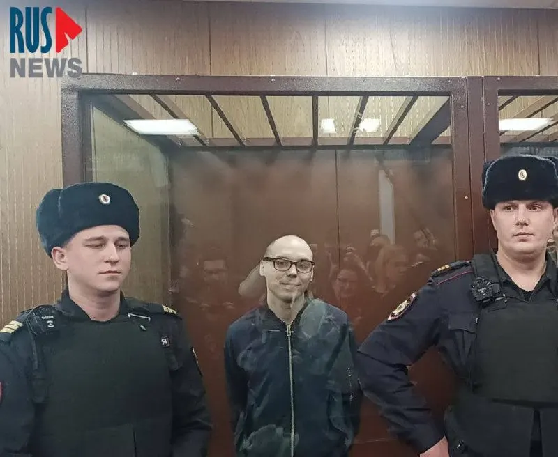 Осуждённого к семи годам колонии привлекли к работам по разборке противогазов без должной защиты; условия труда хуже обычного, на рабочем месте риск токсичных отходов.