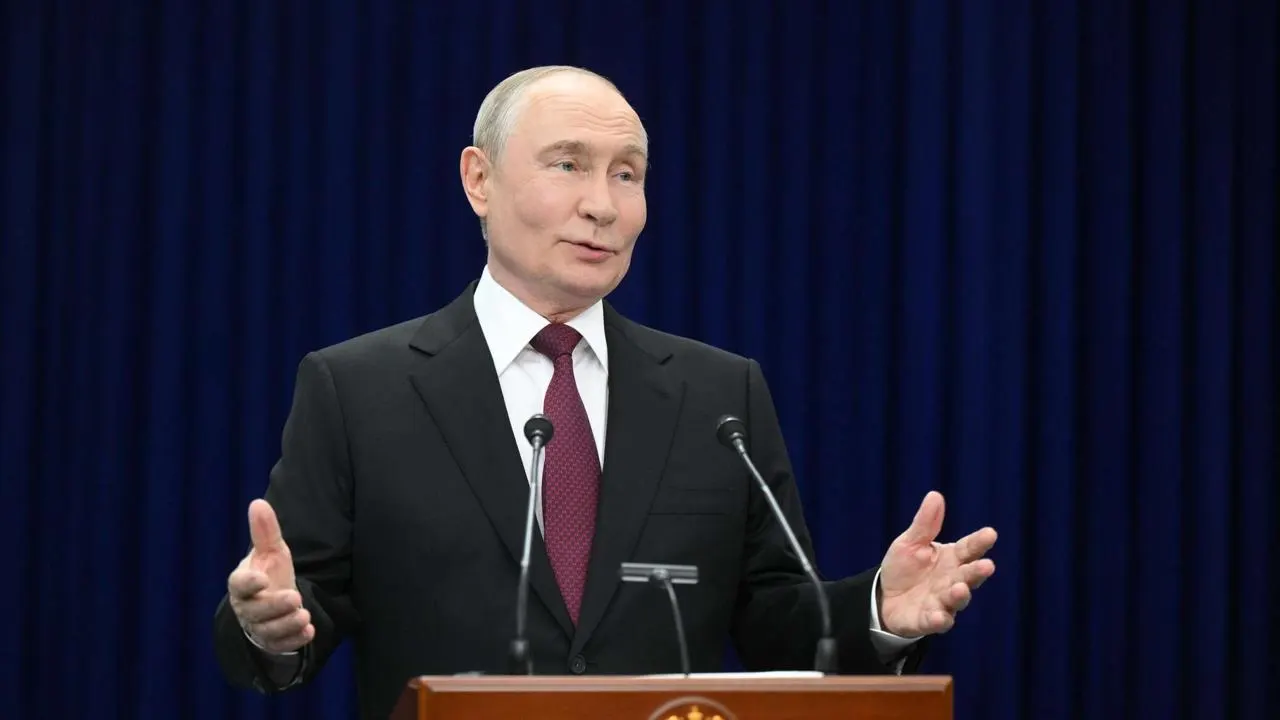 Путин ответил на вопросы журналистов о фронте, переговорах, применении беспилотников, мобилизации и внешних отношениях с Германией и Японией.