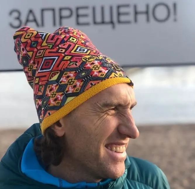 В Петербурге начинается рассмотрение дела о финансировании экстремистской организации через ежемесячные пожертвования; обвиняемый — сооснователь сети фитнес-студий, признал вину.