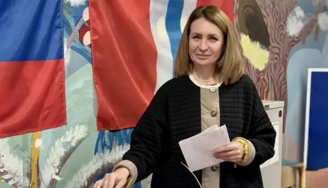 Экс-мэр Омска и депутат Госдумы Оксана Фадина избрана сенатором Омской области в Совете Федерации.