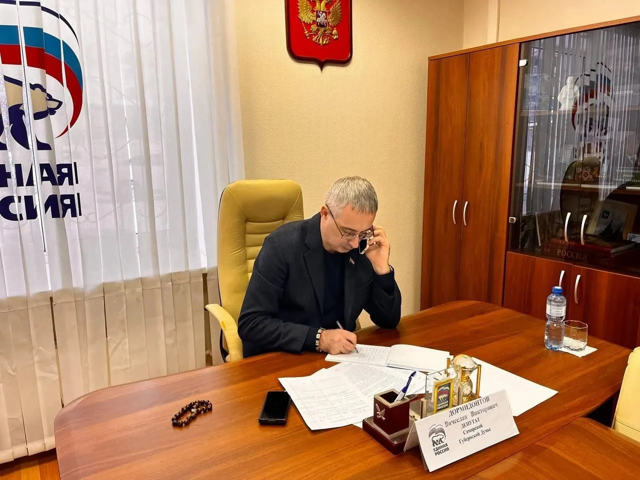 Финансовый управляющий просит суд освободить депутата от обязательств перед кредиторами; решение суда ожидается.