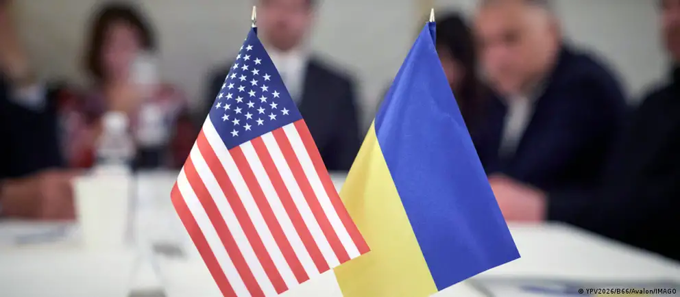 Офис президента Украины опроверг утверждение о том, что лидер США предложил Зеленскому отправиться в Москву на переговоры с Путиным.