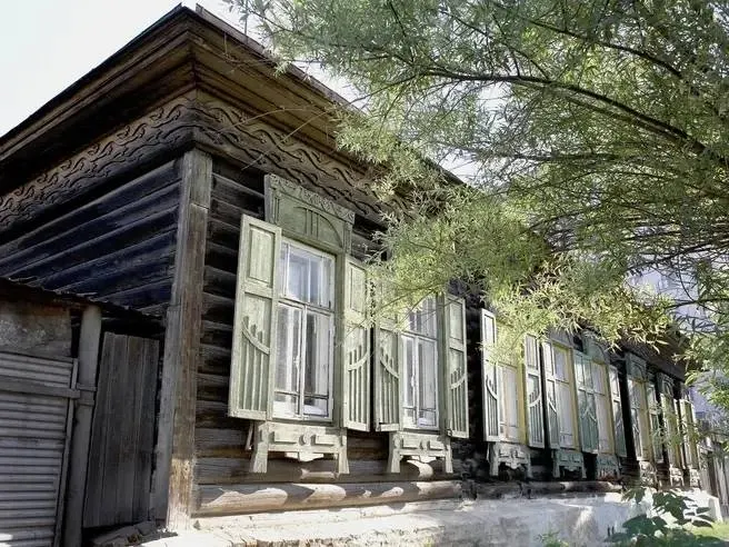 Здание не являлось памятником, но считалось редким образцом деревянного модерна; участок отдан под застройку и там планируют торговый объект.