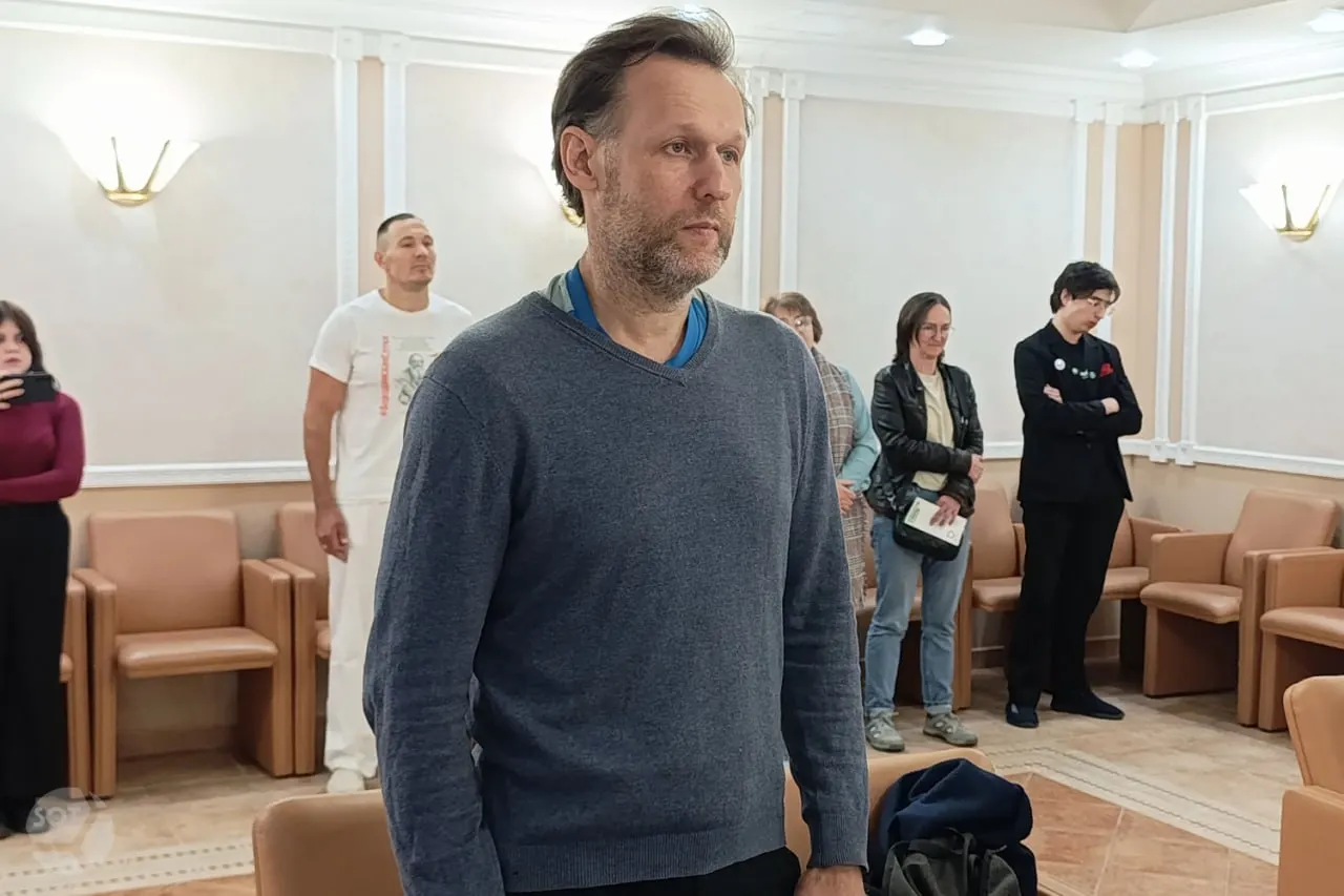 Суд отменил регистрацию кандидата по Одинцовскому округу №124 после обвинений в размещении QR‑кодов, ведущих на сторонние ресурсы.