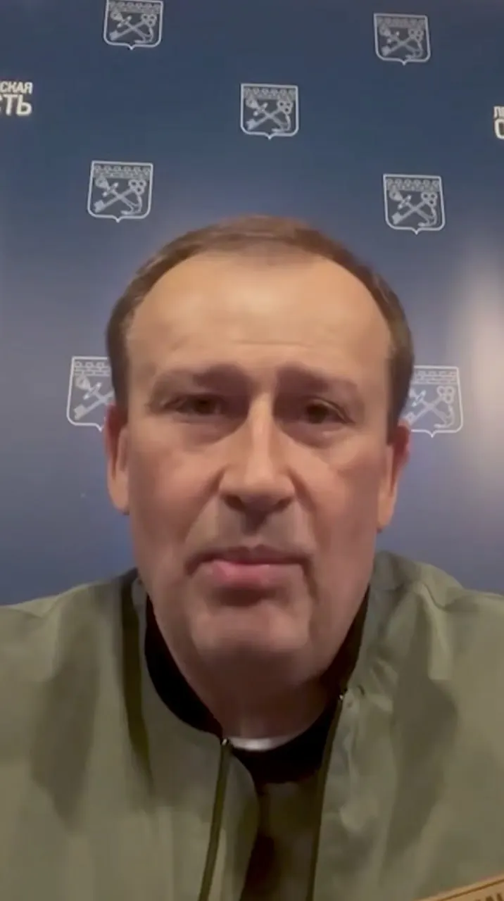 Глава региона объявил о шагах по стабилизации поставок после атак дронов на НПЗ и обсуждении мер против очередей на заправках.