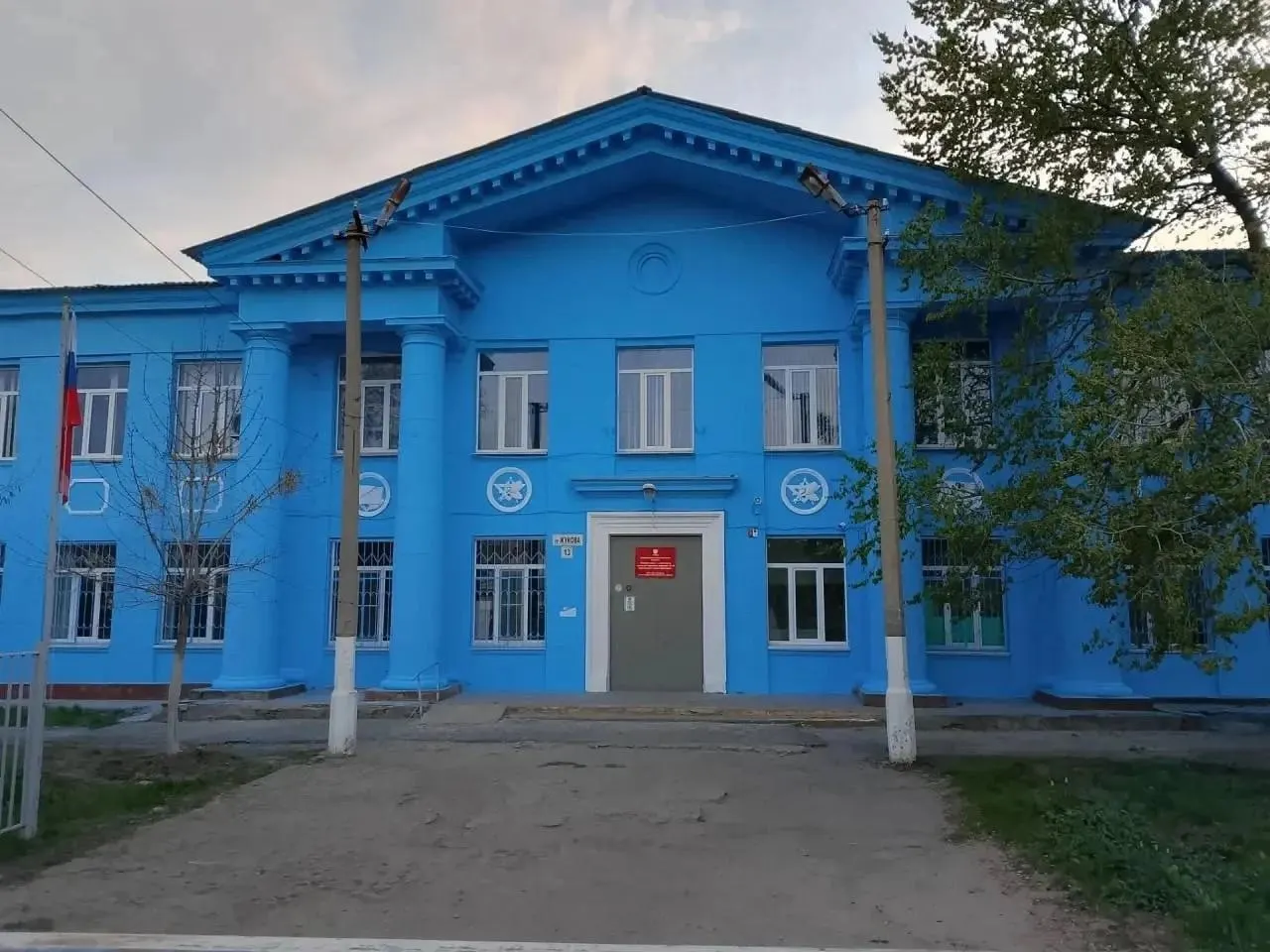 Здание, ранее используемое как школа на проспекте Жукова, передано министерству; здесь создадут центр оказания бесплатной юридической помощи гражданам.